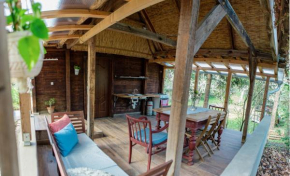 Rustic&Green Guesthouse for 6 people FREE AIRCONDITIONER FREE COFFEE